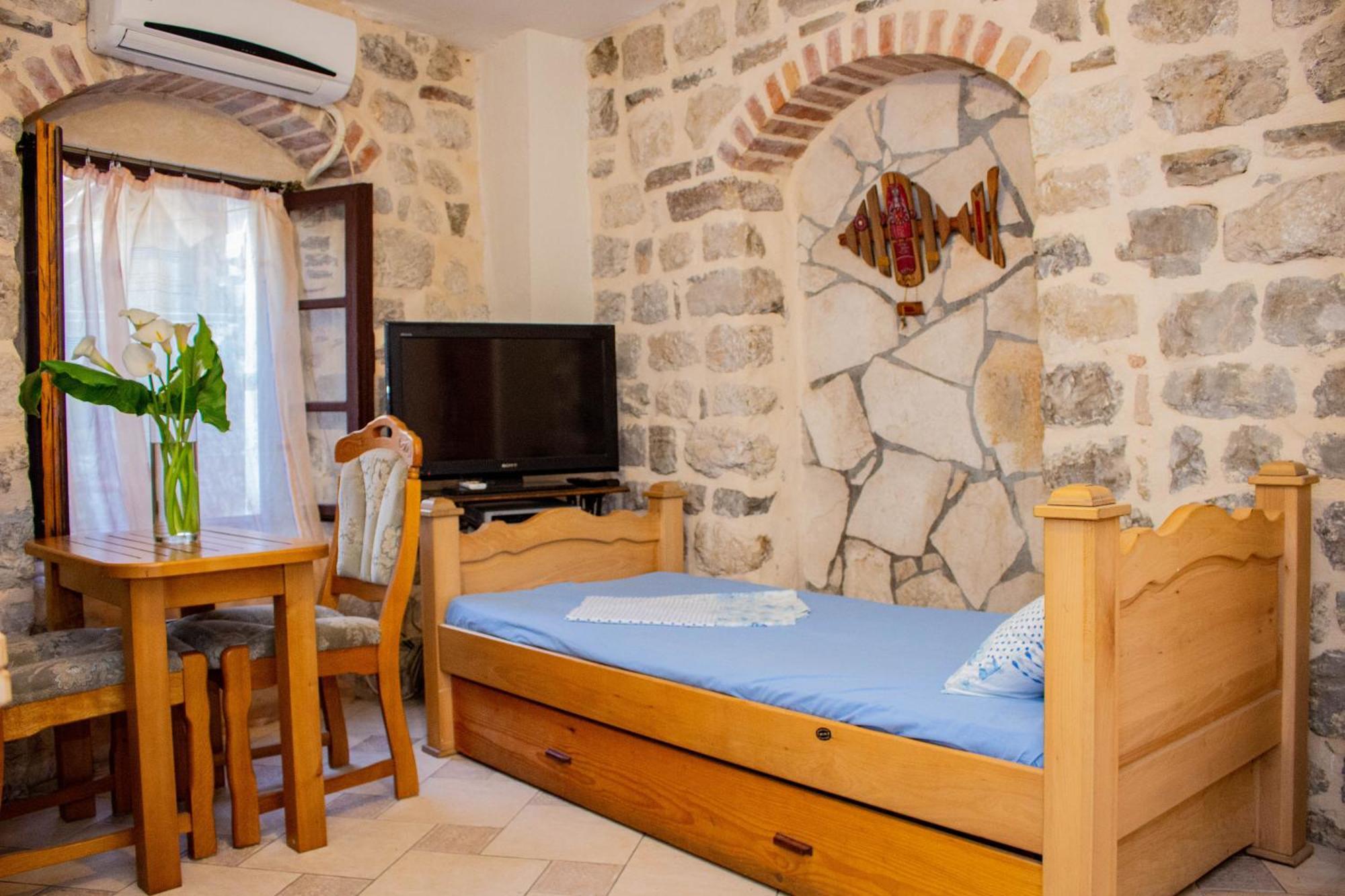 Guest House Sljuka Kotor Exterior foto
