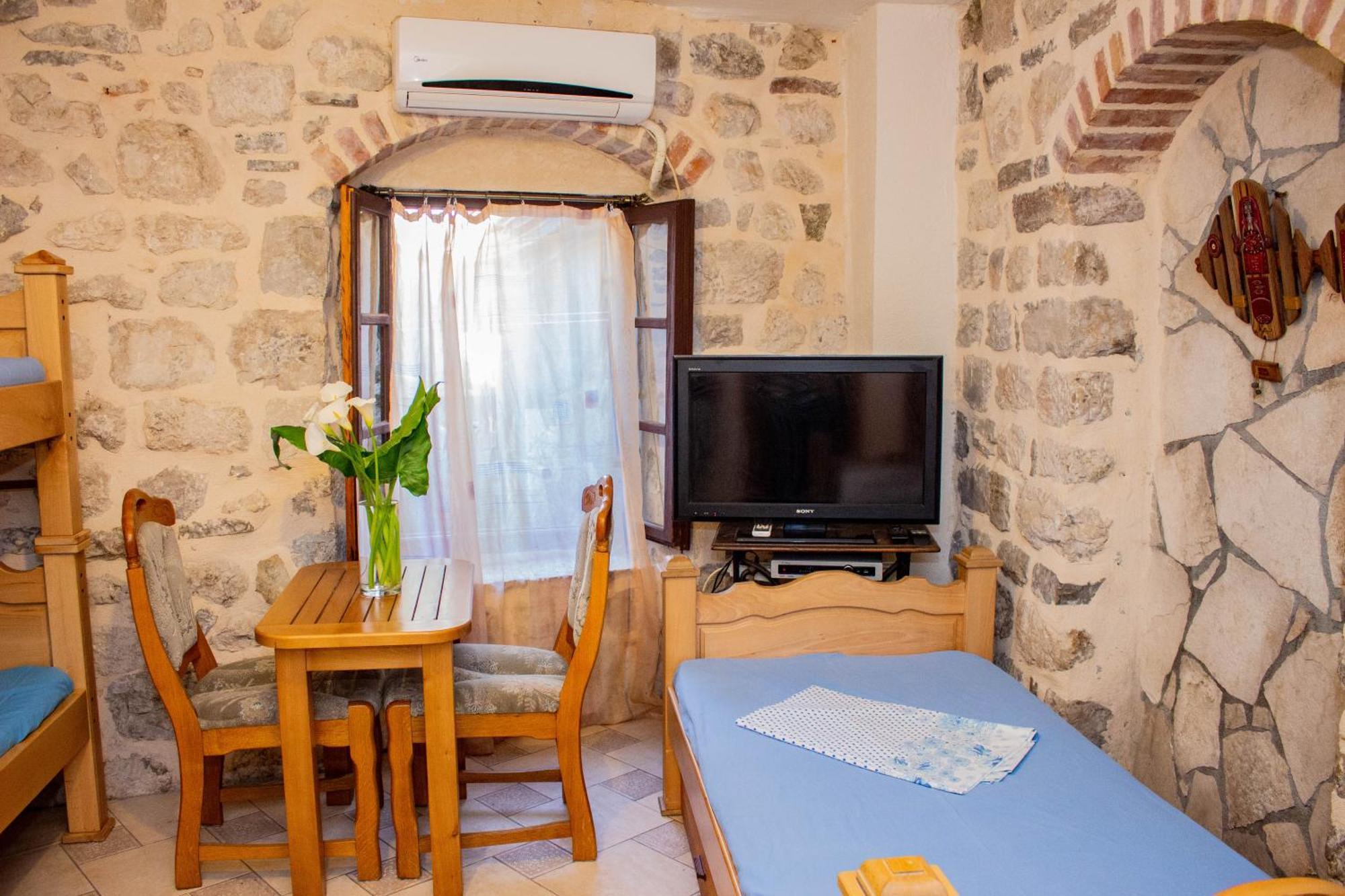 Guest House Sljuka Kotor Exterior foto